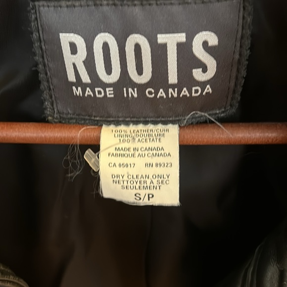 Gorgeous Men’s Roots leather jacket never worn size S - Picture 2 of 7